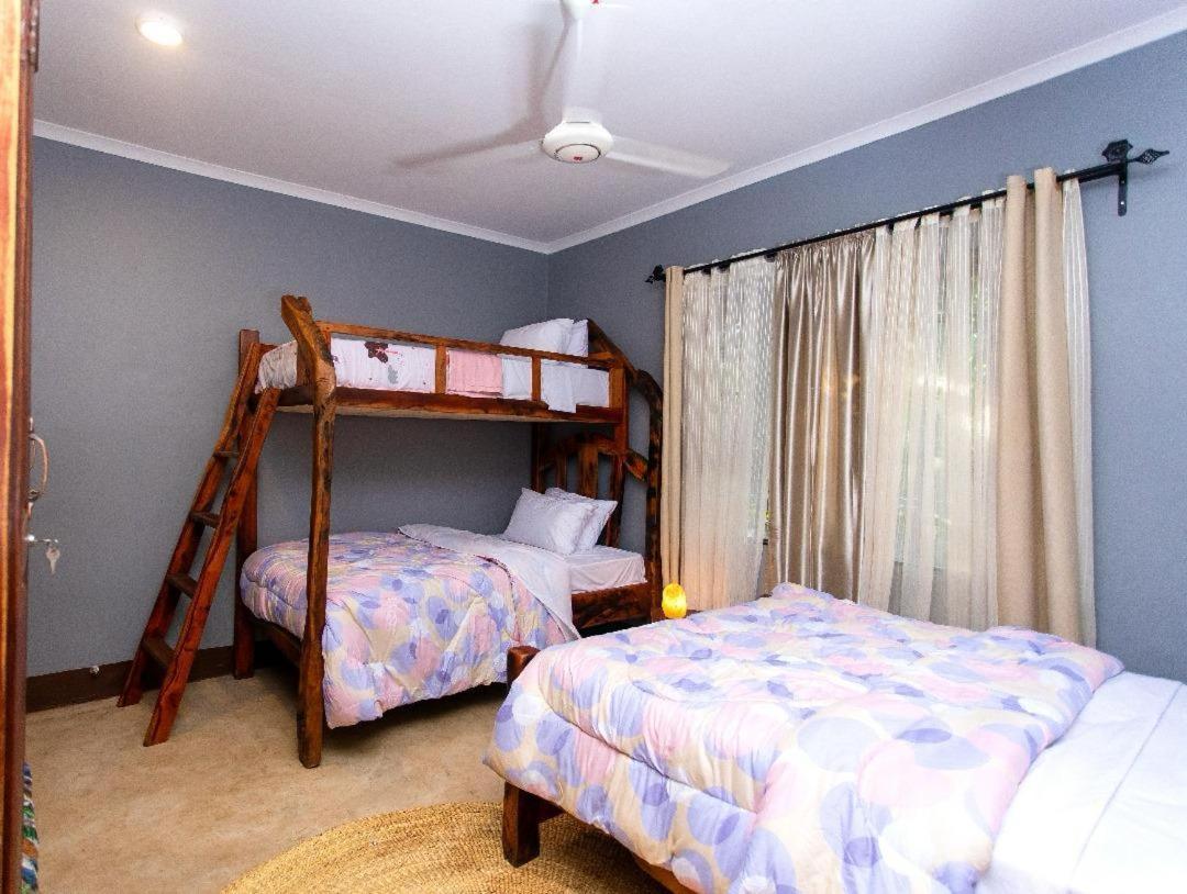 Moshi Urban Hostel And Backpackers Buitenkant foto